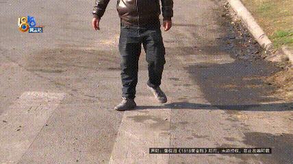 DƬ
